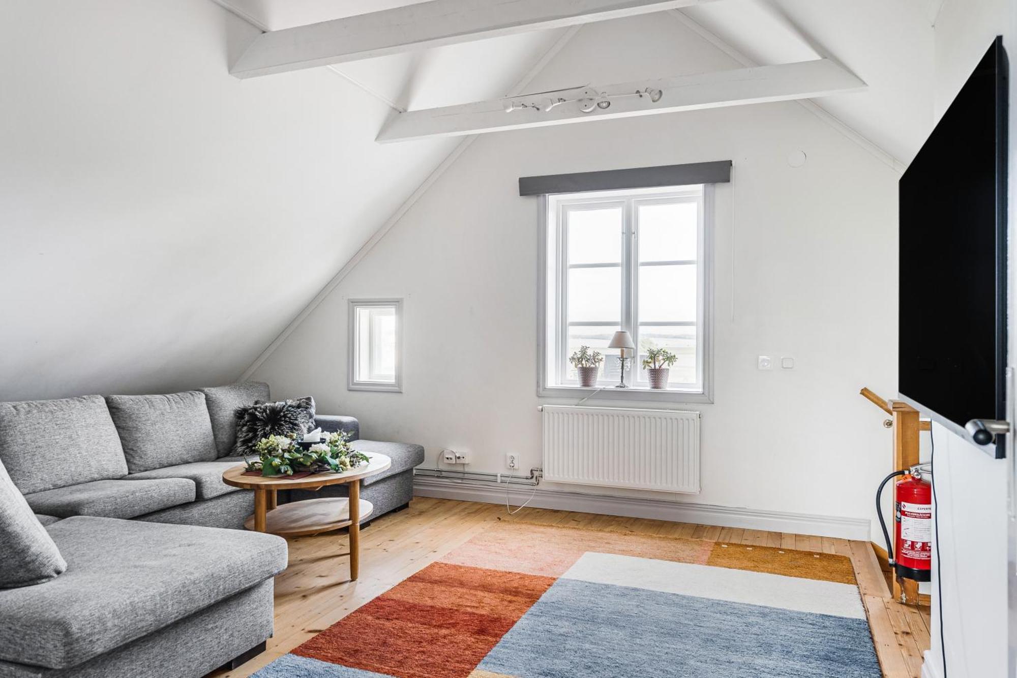 Stubbet - Charming - Newly Remade Villa Vadstena Extérieur photo