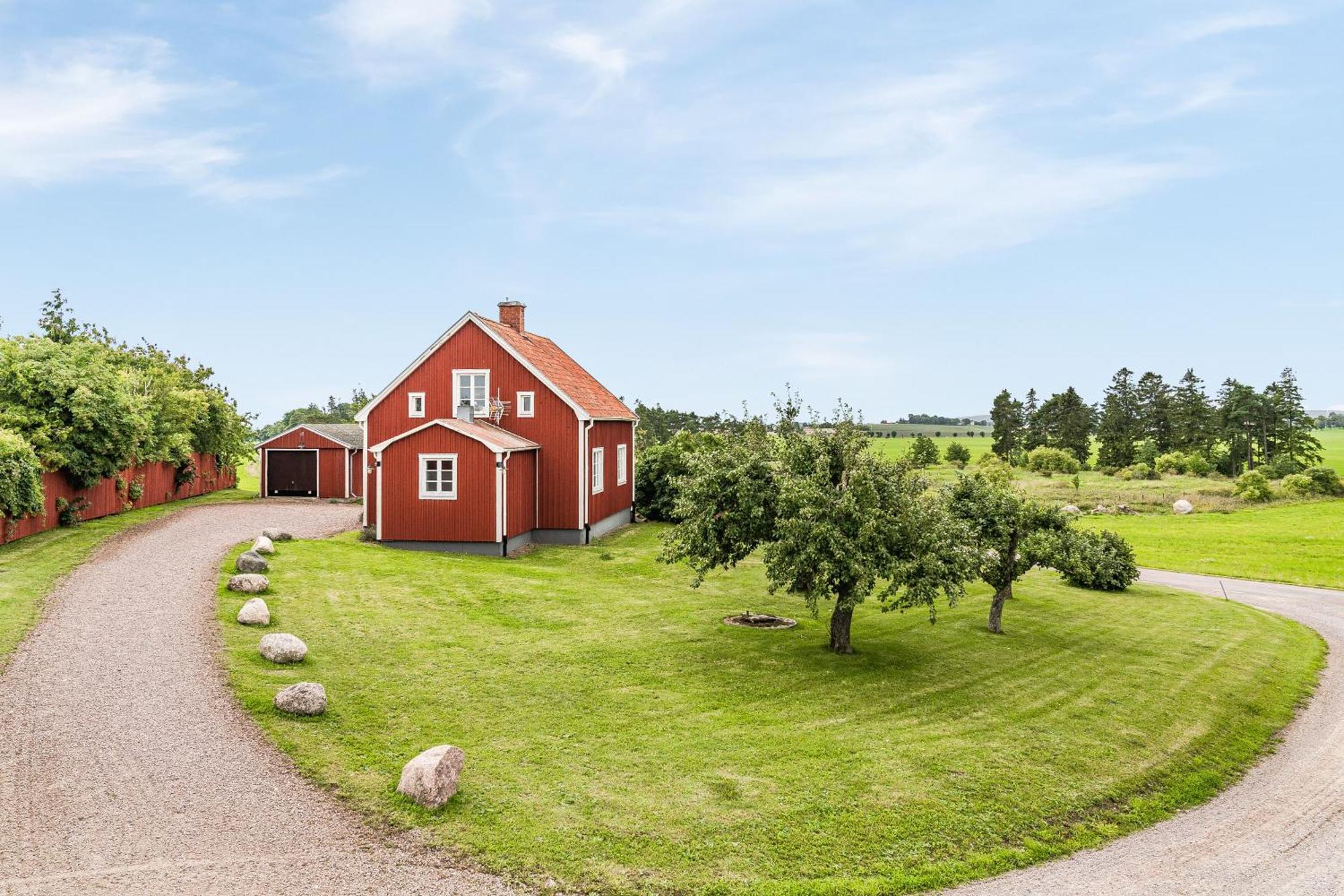 Stubbet - Charming - Newly Remade Villa Vadstena Extérieur photo